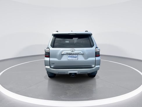 Used 2021 Toyota 4Runner SR5 RWD image 8