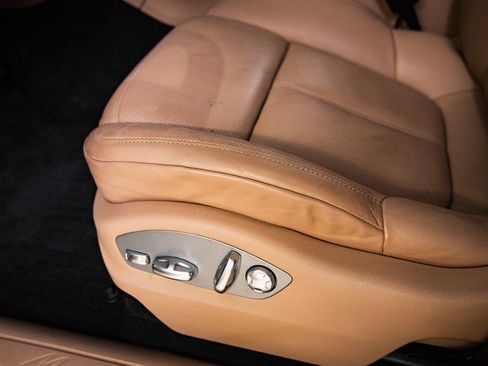 Certified 2024 Porsche Macan AWD/4WD image 14