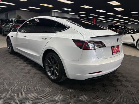 Used 2020 Tesla Model 3 Standard Range Plus RWD image 8