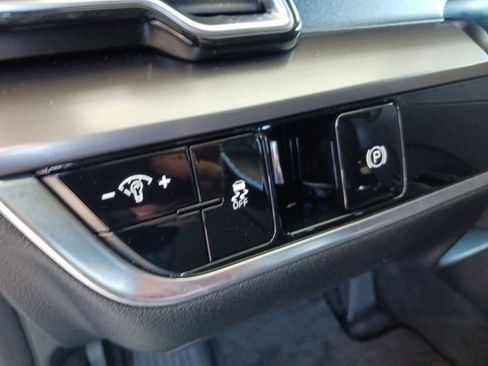 Used 2023 Kia Sportage EX image 34