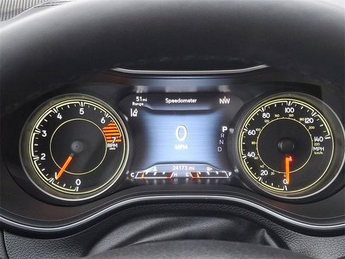 Used 2023 Jeep Cherokee Altitude Lux w/ Lux Elite Package image 22