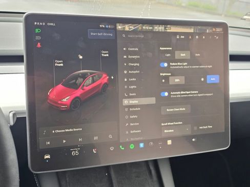 Used 2024 Tesla Model Y Performance image 36