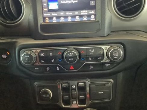 Certified 2019 Jeep Wrangler Unlimited Sport S AWD/4WD image 14