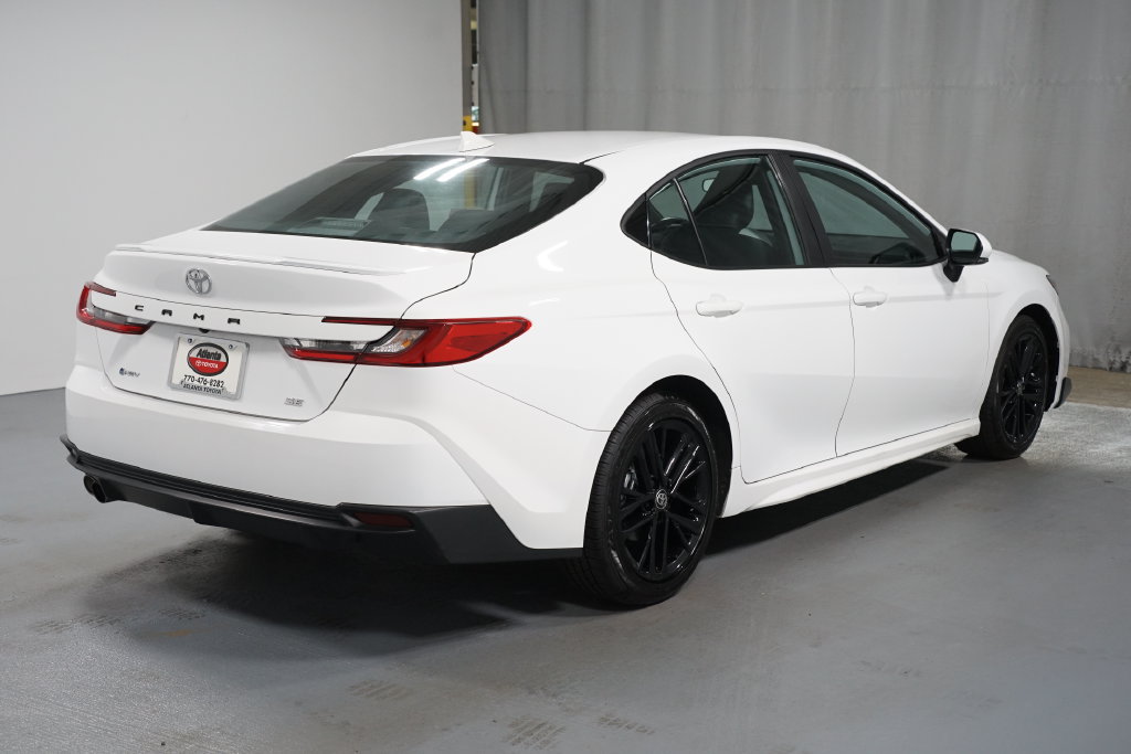 Certified 2025 Toyota Camry SE FWD image 8