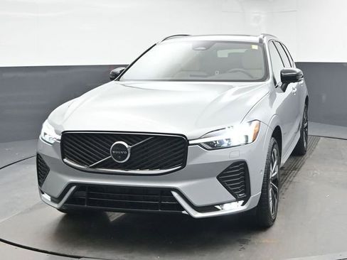 New 2026 Volvo XC60 B5 Plus w/ Protection Package Premier image 3