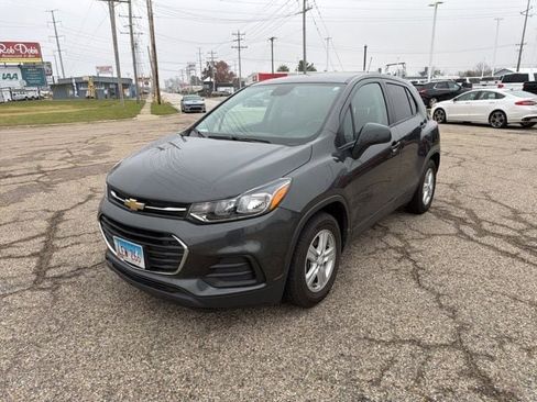 Used 2019 Chevrolet Trax LS w/ Tint and Cruise Package image 3