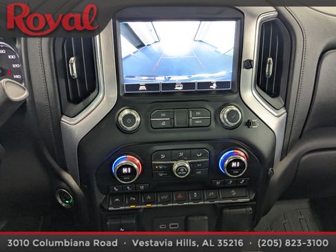 Used 2021 GMC Sierra 1500 SLT w/ SLT Premium Plus Package AWD/4WD image 21
