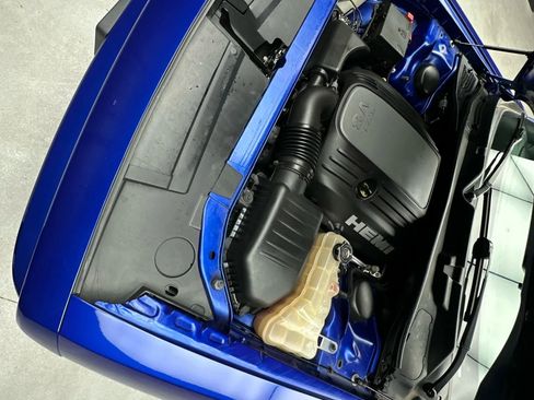 Used 2018 Dodge Challenger R/T Plus image 41