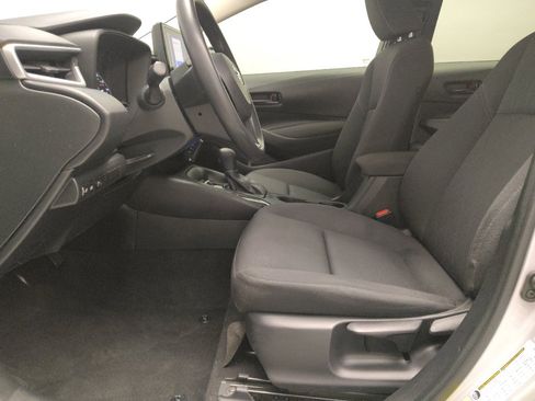 Used 2024 Toyota Corolla LE image 17