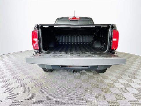 Used 2022 Chevrolet Colorado ZR2 AWD/4WD image 27
