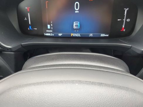 Used 2025 Ford Escape ST-Line image 11