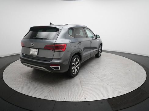 Used 2022 Volkswagen Taos SE image 35