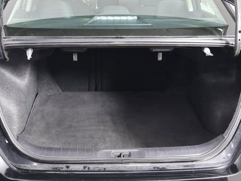 Used 2025 Nissan Altima 2.5 SV FWD image 15