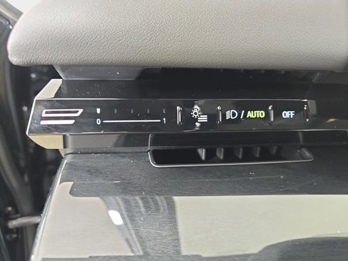 New 2026 BMW 530i xDrive 530i xDrive w/ Premium Package image 26