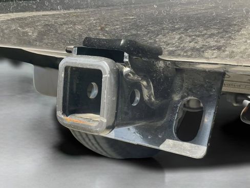 Certified 2024 Nissan Titan SV w/ SV Bronze Edition Package image 17