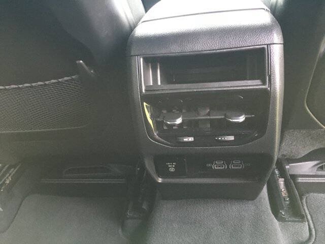Used 2023 Jeep Grand Cherokee Altitude AWD/4WD image 24