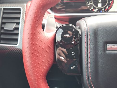 Used 2019 Land Rover Range Rover Sport SVR image 28