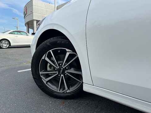 Used 2024 Kia Forte LXS image 11