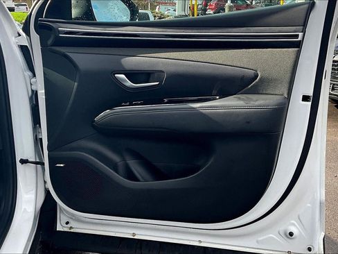 Used 2024 Hyundai Santa Cruz Limited image 23