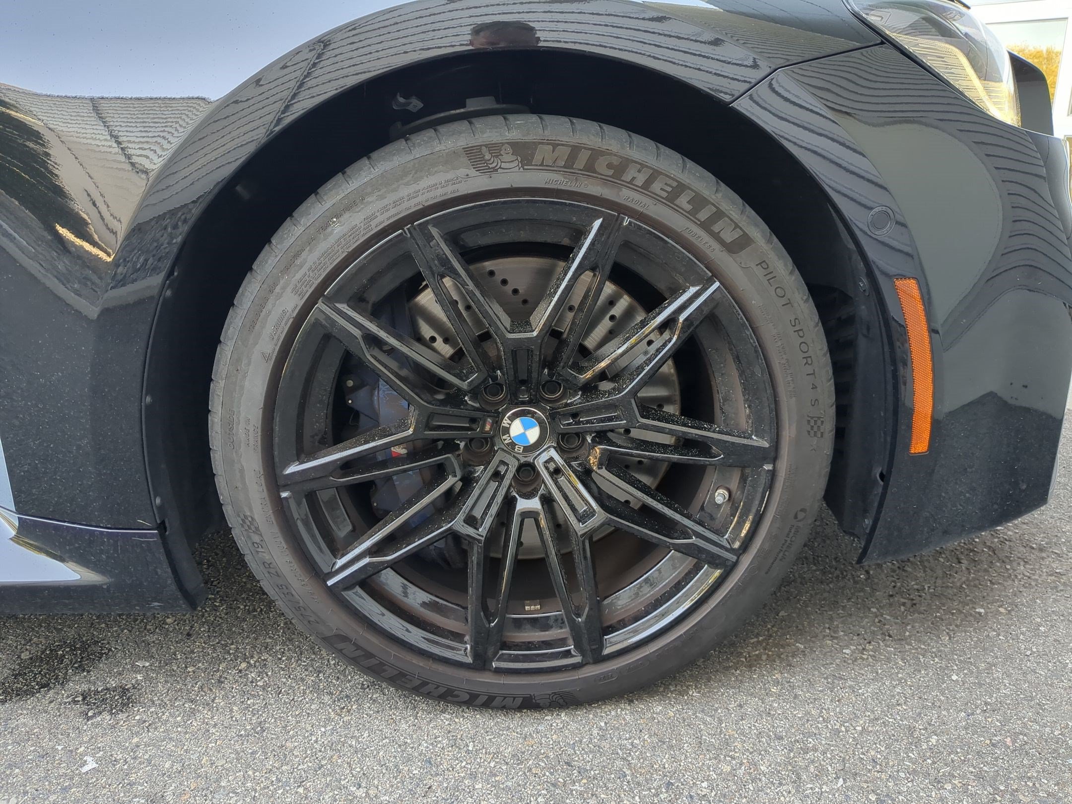 Used 2025 BMW M2 w/ Lighting Package RWD image 34