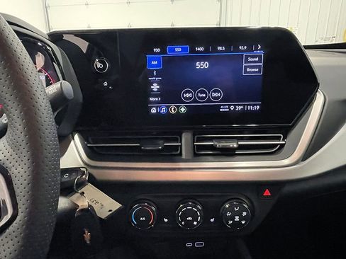Used 2024 Chevrolet Trax RS w/ Driver Confidence Package FWD image 29