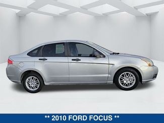 Used 2010 Ford Focus SE video 3
