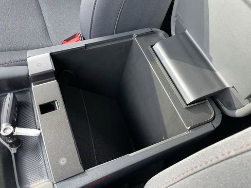 New 2026 Ford Explorer Active image 52