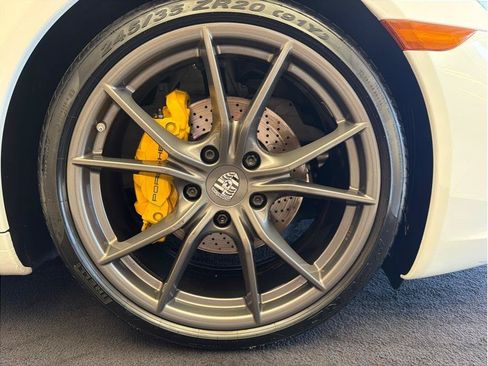 Used 2019 Porsche 911 Carrera T RWD image 39