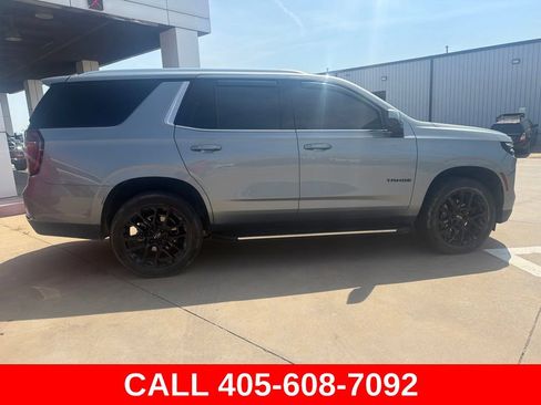 Used 2025 Chevrolet Tahoe LS AWD/4WD image 2