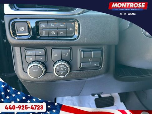 New 2026 GMC Yukon Denali w/ Denali Reserve Package AWD/4WD image 13