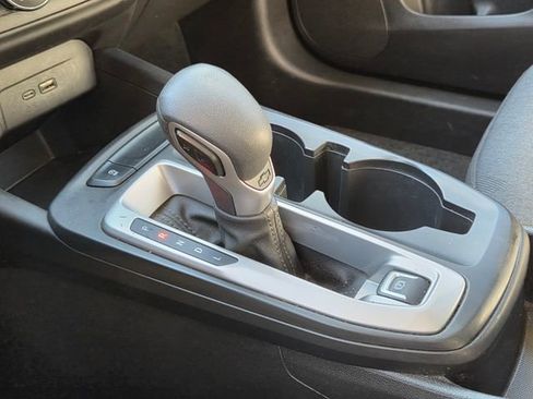 Used 2024 Chevrolet Trax LS image 32