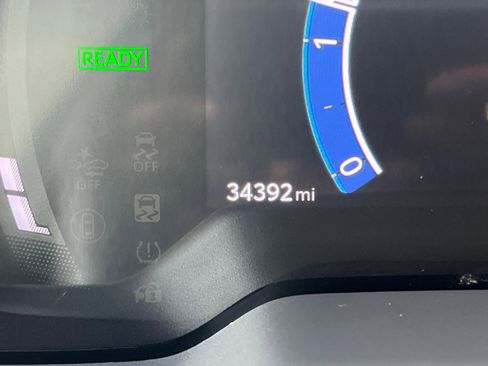 Certified 2023 Toyota Corolla XLE w/ Carpet Mat Package (TMS) image 29