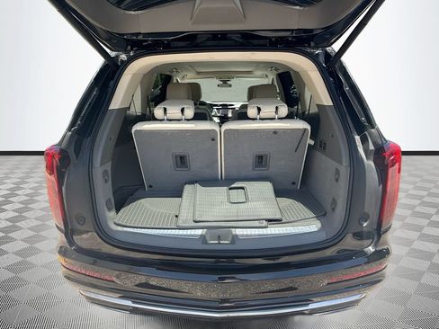 Used 2024 Cadillac XT6 Premium Luxury w/ LPO, Floor Liner Package AWD/4WD image 30