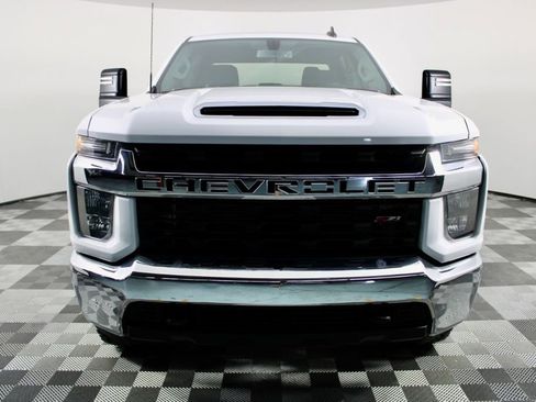 Used 2023 Chevrolet Silverado 2500 LT image 2