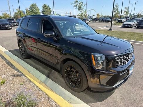 Used 2022 Kia Telluride SX w/ Nightfall Edition Package AWD/4WD image 3