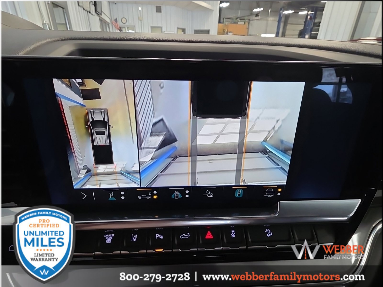 Used 2024 Chevrolet Silverado 3500 High Country w/ High Country Premium Package AWD/4WD image 33