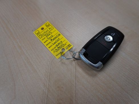 Certified 2023 Ford Maverick Lariat w/ Lariat Luxury Package image 33