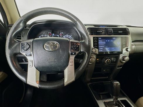 Used 2022 Toyota 4Runner SR5 RWD image 11