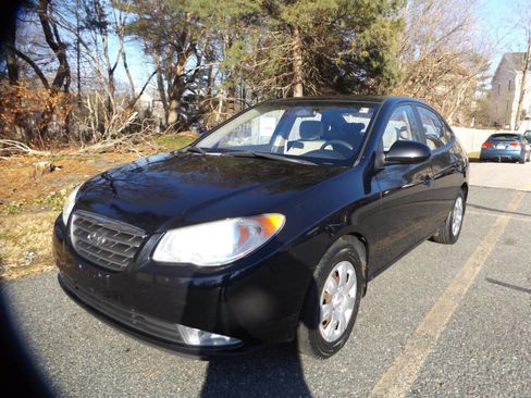 Used 2009 Hyundai Elantra GLS image 1
