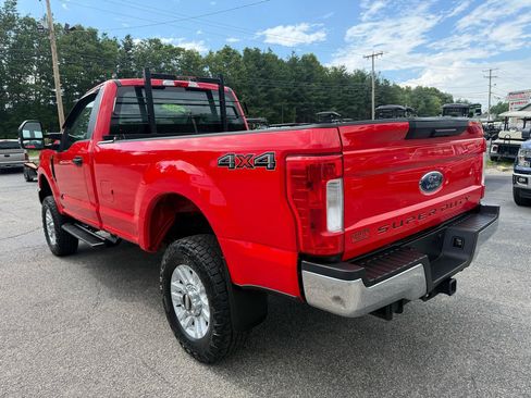 Used 2017 Ford F250 XL w/ STX Appearance Package AWD/4WD image 8