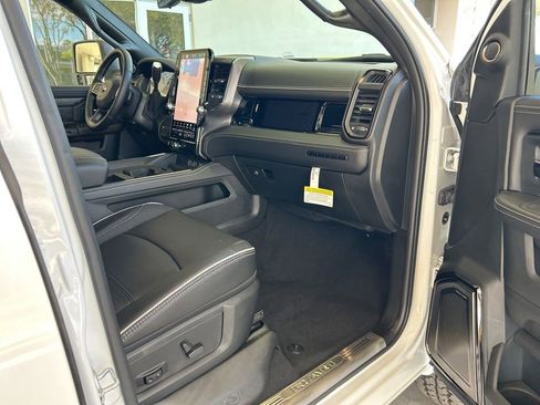 New 2026 RAM 2500 Limited image 34
