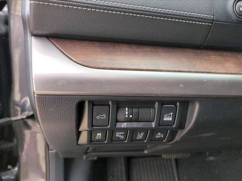 Used 2018 Subaru Outback 2.5i Limited AWD/4WD image 13