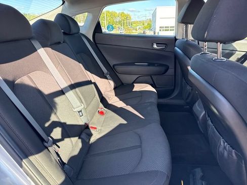 Used 2018 Kia Optima LX FWD image 14