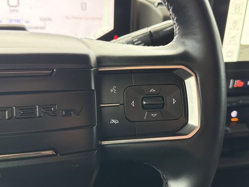 Used 2024 GMC Hummer EV 2X w/ Extreme Off-Road Package image 19