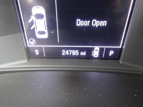Used 2022 Chevrolet Malibu LS w/ LPO, Floor Liner Package FWD image 18