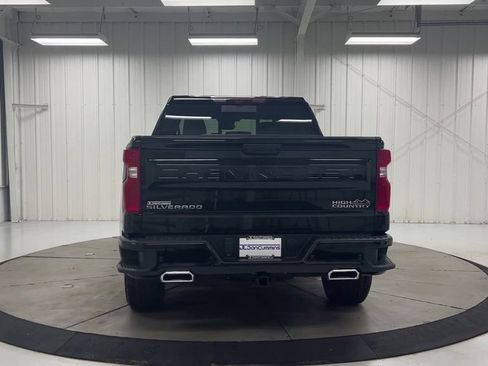 Used 2023 Chevrolet Silverado 1500 High Country w/ Technology Package AWD/4WD image 7