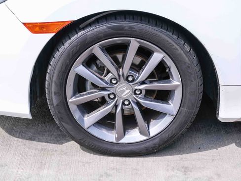 Used 2019 Honda Civic EX image 10