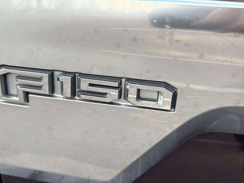 Used 2018 Ford F150 Platinum w/ Equipment Group 701A Luxury image 19