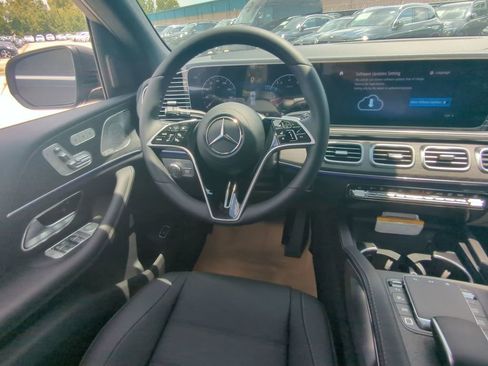 New 2025 Mercedes-Benz GLE 580 GLE 580 image 3