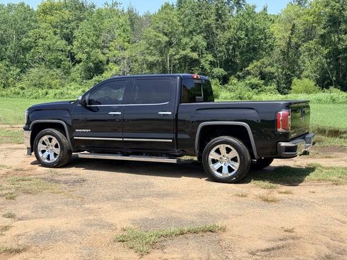 Used 2018 GMC Sierra 1500 SLT w/ Enhanced Driver Alert Package RWD image 3